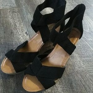 Y.not brand platform size 7